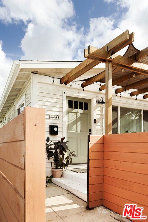 Photo of 1440 Allesandro Street, Los Angeles, CA 90026 (MLS # 26104246)