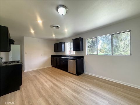Tiny photo for 4615 Mobley Avenue, Riverside, CA 92505 (MLS # CV26038325)