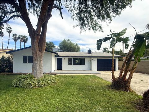 Photo of 4615 Mobley Avenue, Riverside, CA 92505 (MLS # CV26038325)