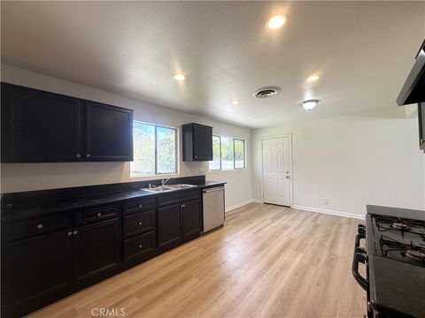Tiny photo for 4615 Mobley Avenue, Riverside, CA 92505 (MLS # CV26038325)