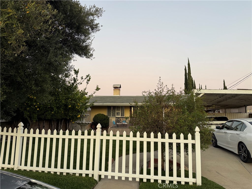 6118 Bellingham Avenue