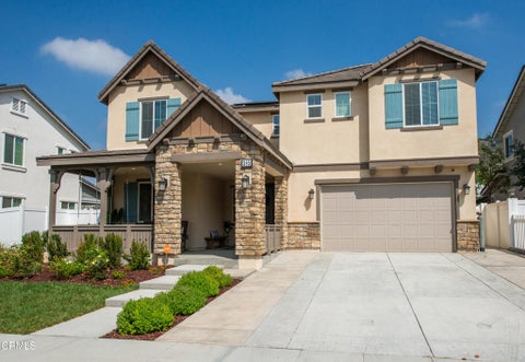 Photo of 385 Azalea Street, Fillmore, CA 93015 (MLS # V1-39145)