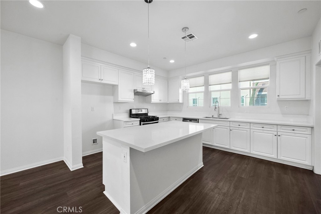 Magnolia Square - Residential