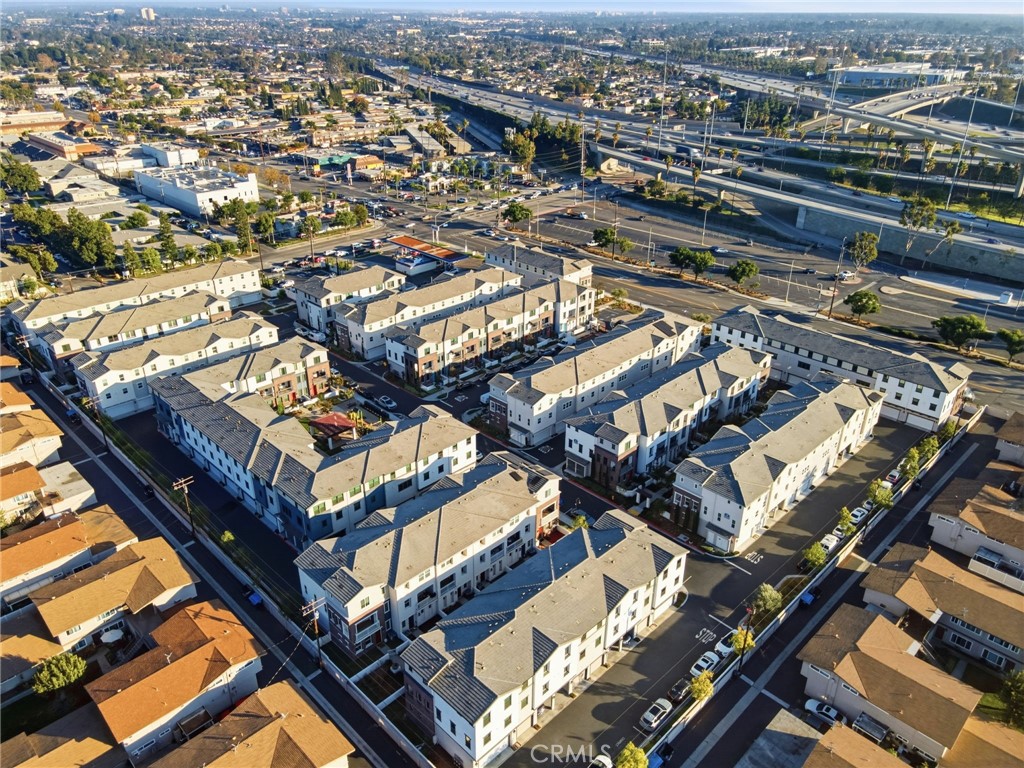 Magnolia Square - Residential