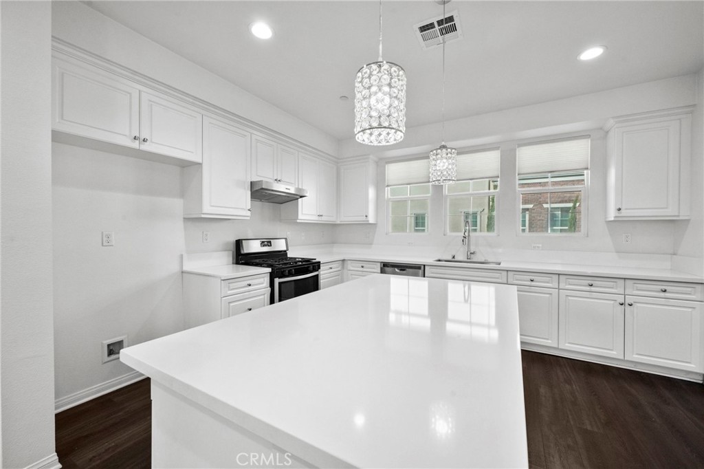 Magnolia Square - Residential