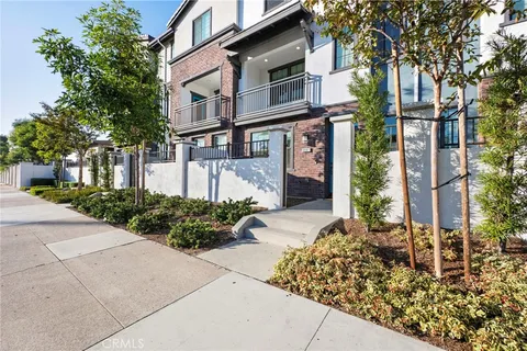 8887 Orangethorpe Ave, Buena Park, CA 90621 - MLS#: CV25242974