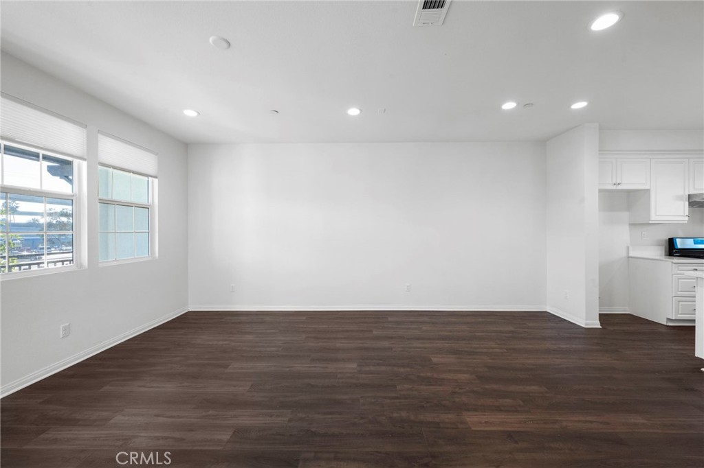 Magnolia Square - Residential