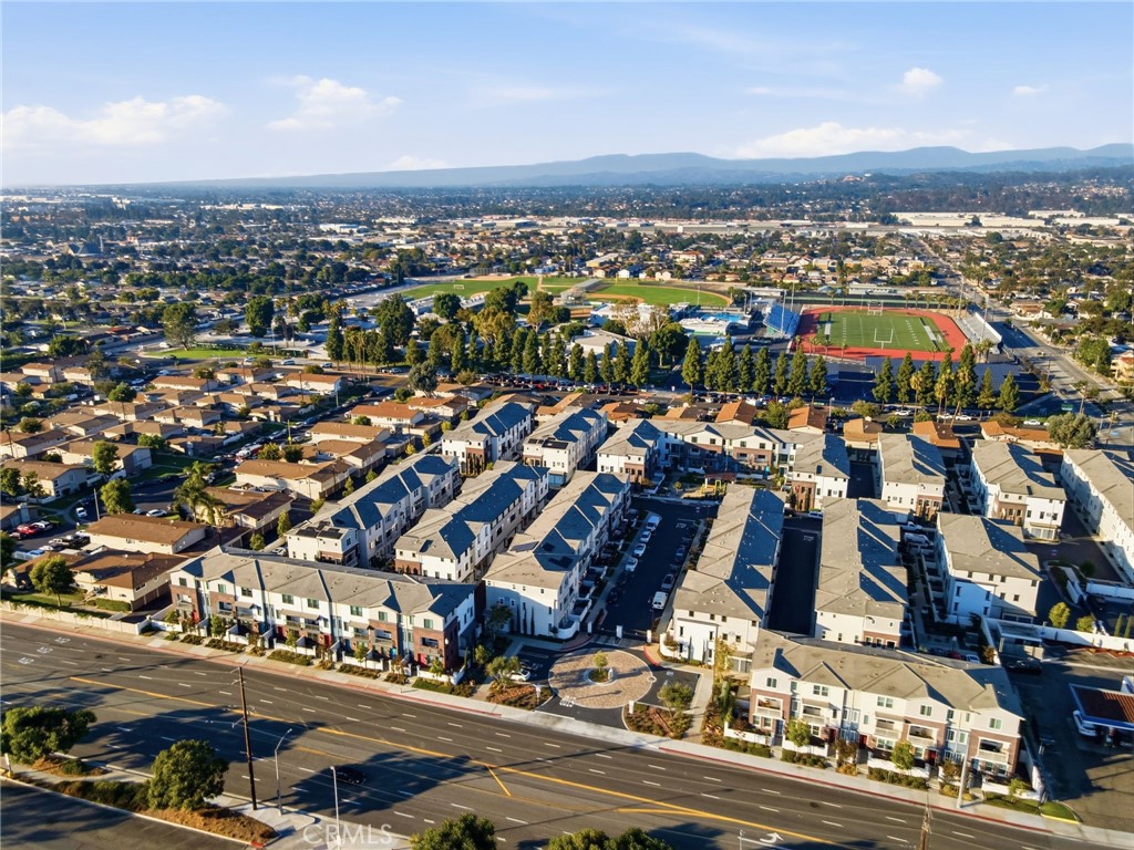 Magnolia Square - Residential