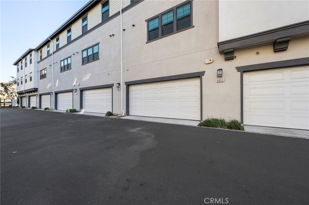 Magnolia Square - Residential