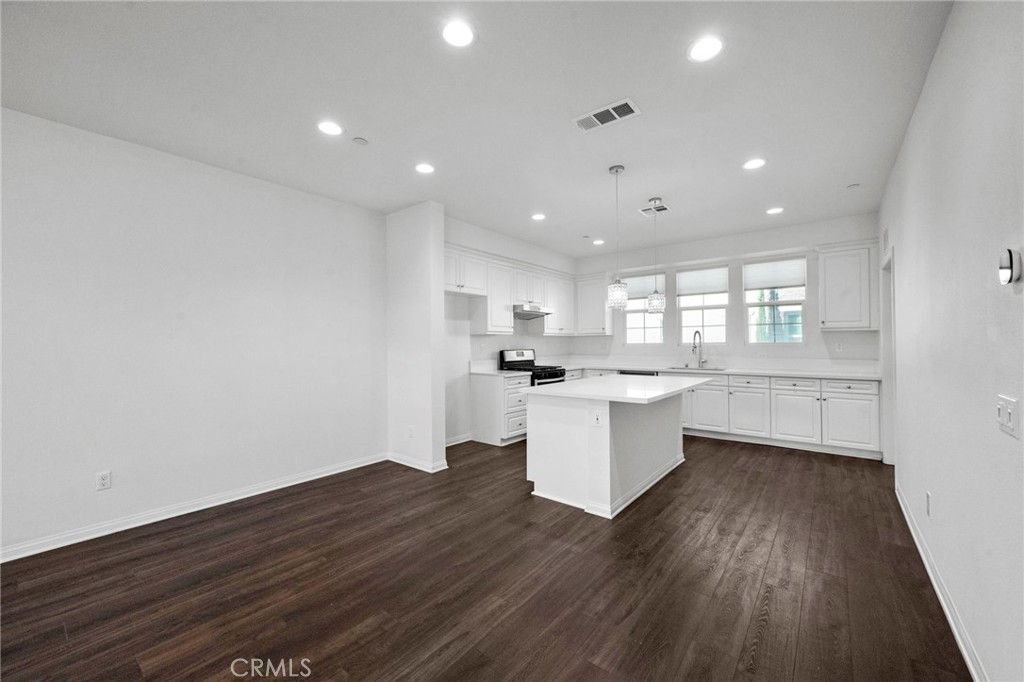 Magnolia Square - Residential