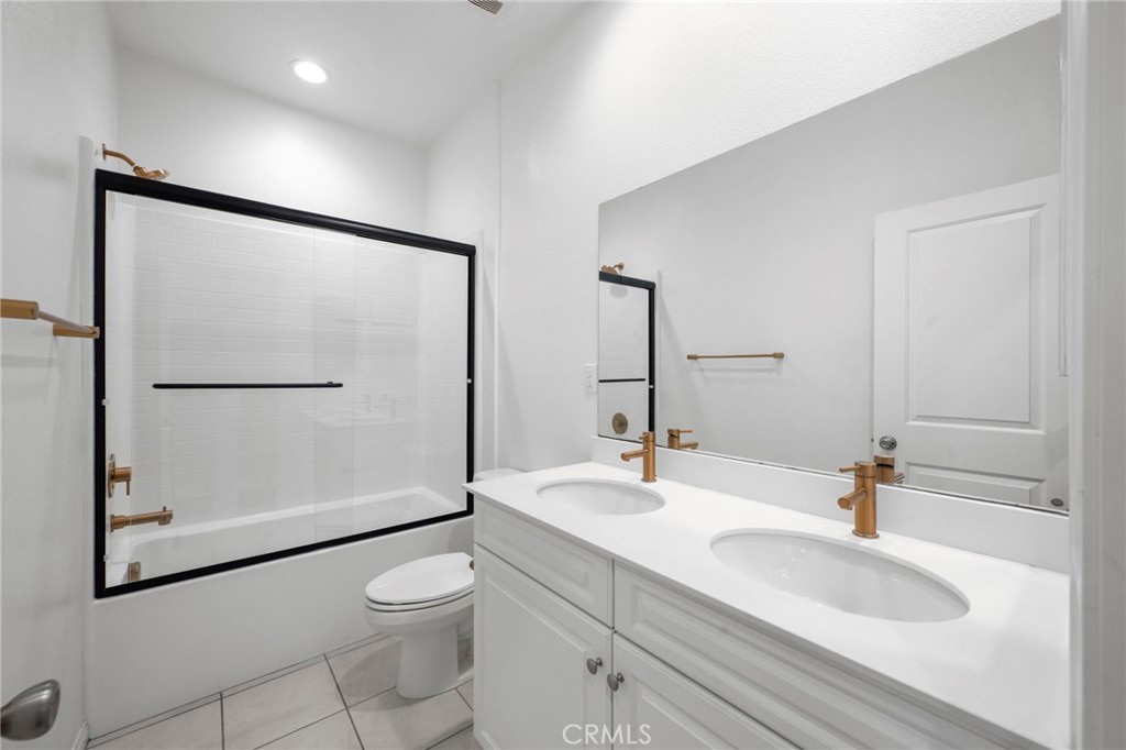 Magnolia Square - Residential