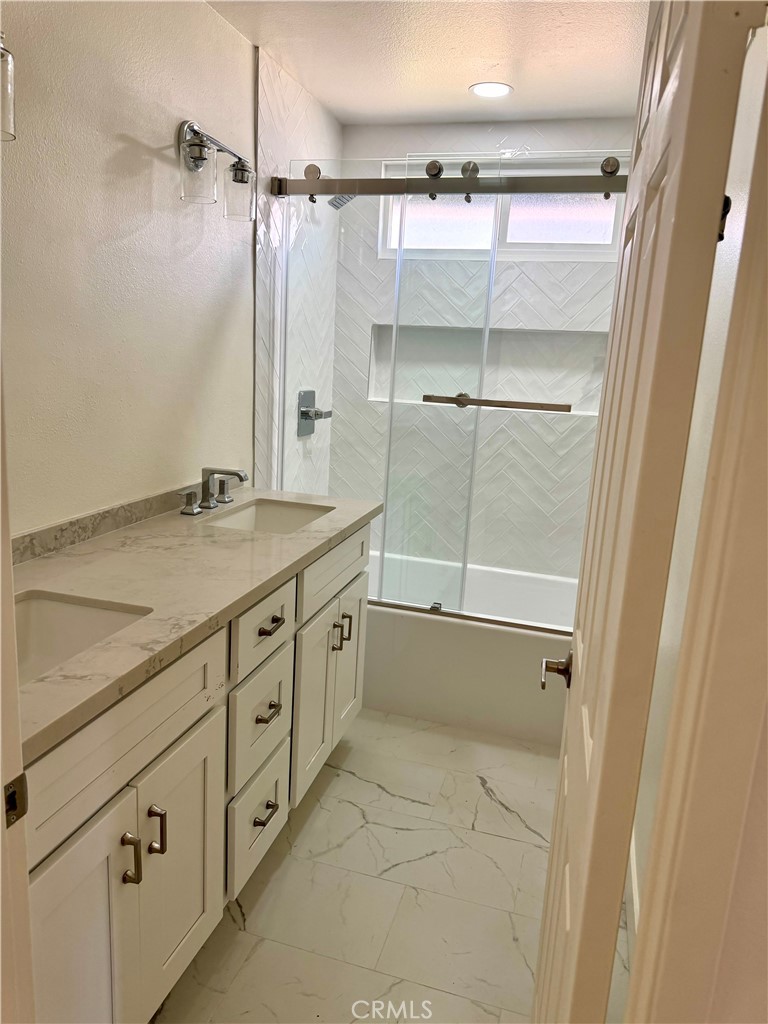 Estates (ESTS) - Residential Lease