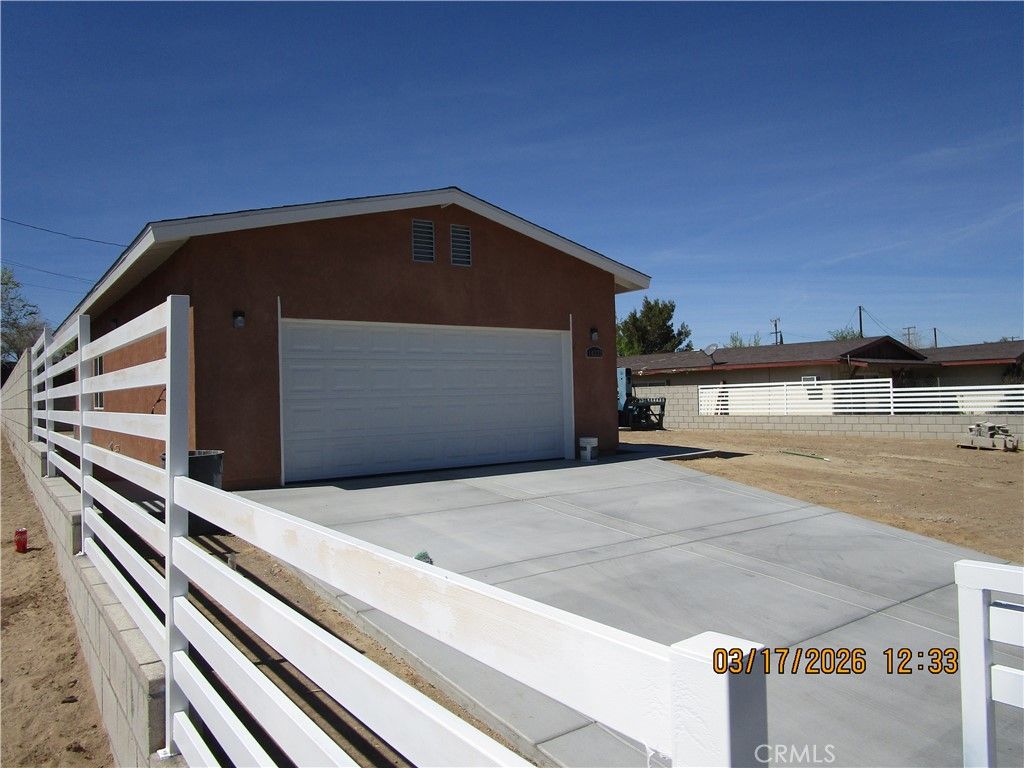 Photo of 14332 Outer Hesperia Road, Victorville, CA 92395 (MLS # CV26057131)