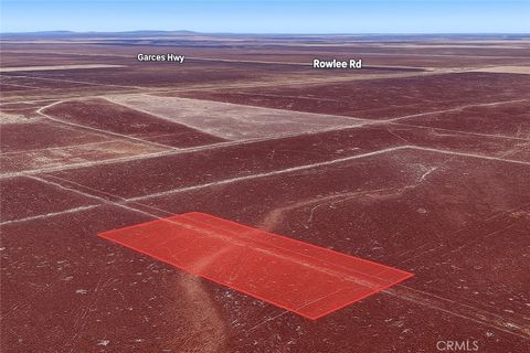 Photo of 4609015 Delano, Delano, CA 93215 (MLS # SN25261997)