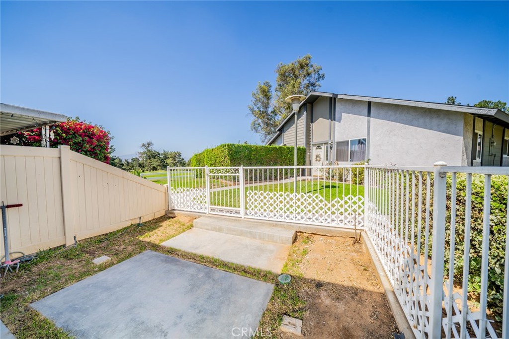 6143 Avenue Juan Diaz