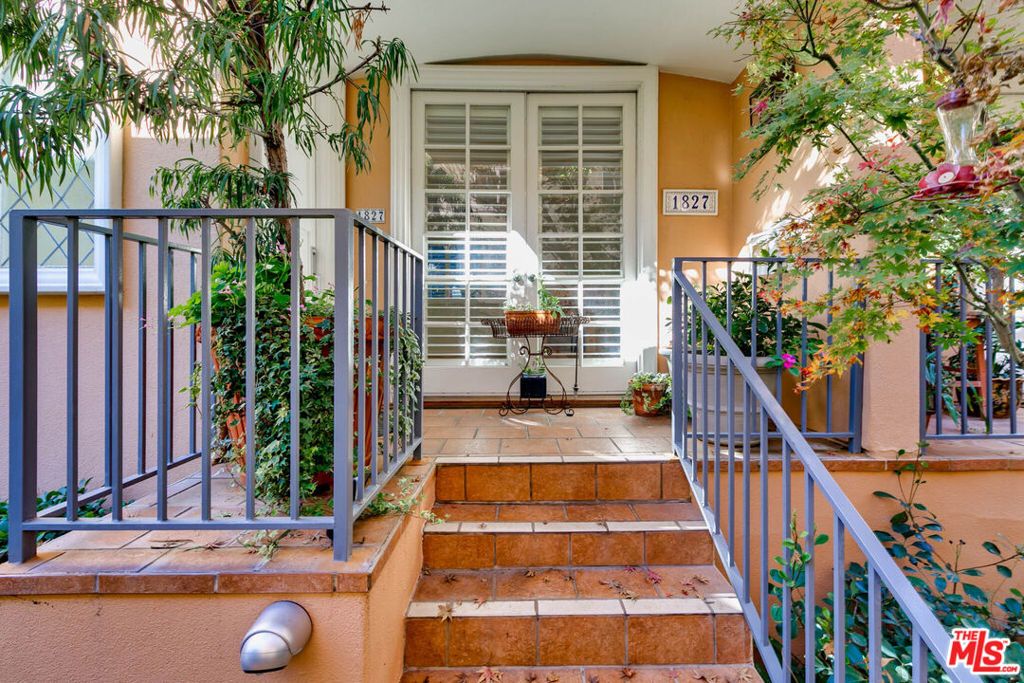 Photo of 1827 Barry Avenue #2, Los Angeles, CA 90025 (MLS # 26635307)