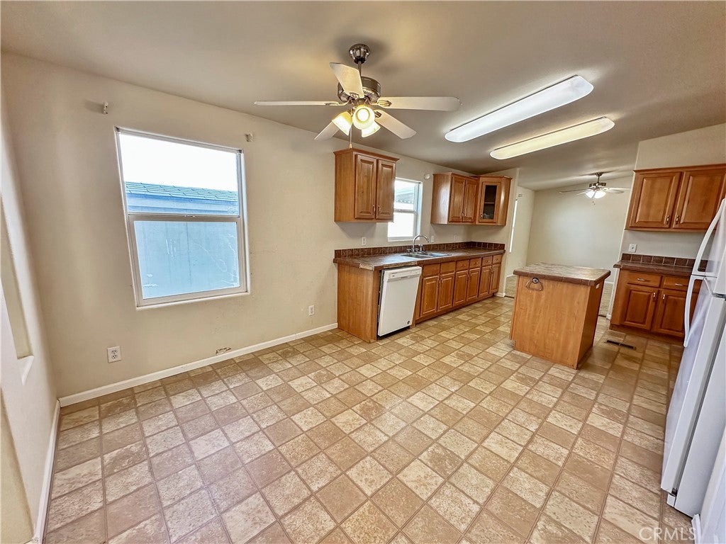 2450 E Hobsonway 57