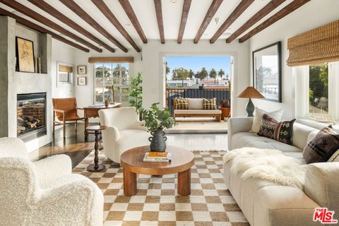 1210 Cabrillo Avenue Venice CA 90291