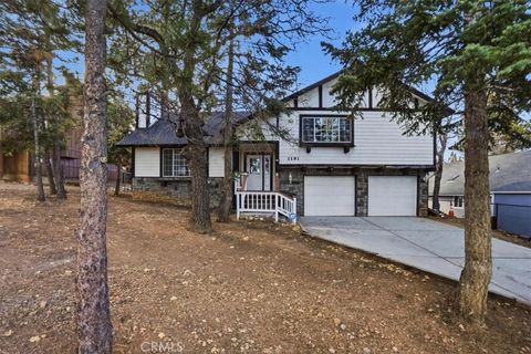 Photo of 1191 Alameda Rd, Big Bear, CA 92314 (MLS # CV26075362)