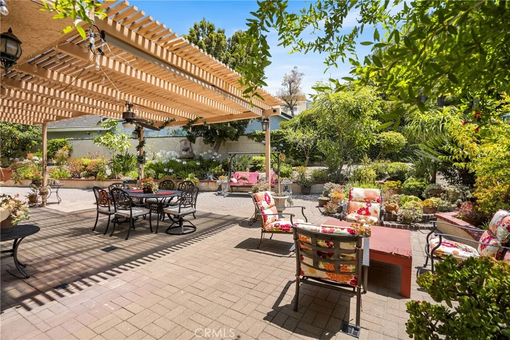 Anaheim Hills, California 92807, United States, 3 Bedrooms Bedrooms, ,3 BathroomsBathrooms,Residential,Active,161077