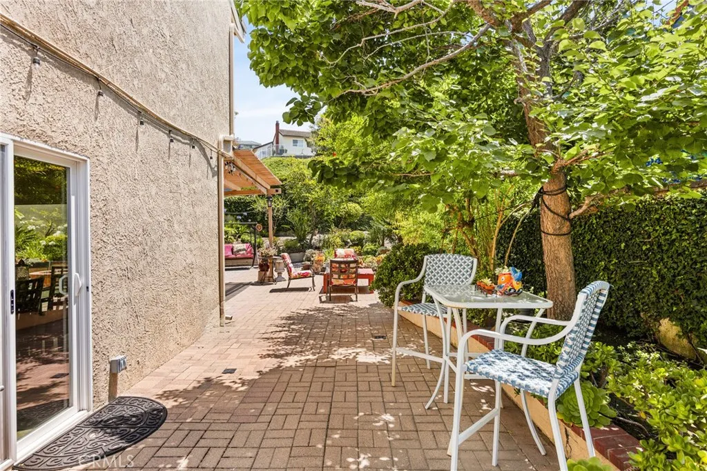 Anaheim Hills, California 92807, United States, 3 Bedrooms Bedrooms, ,3 BathroomsBathrooms,Residential,Active,161077