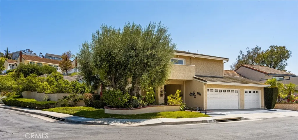 Anaheim Hills, California 92807, United States, 3 Bedrooms Bedrooms, ,3 BathroomsBathrooms,Residential,Active,161077