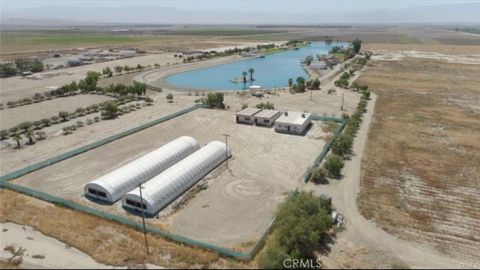 Photo of 5051 Creekside Dr Dr, Arvin, CA 93203 (MLS # GD26036453)