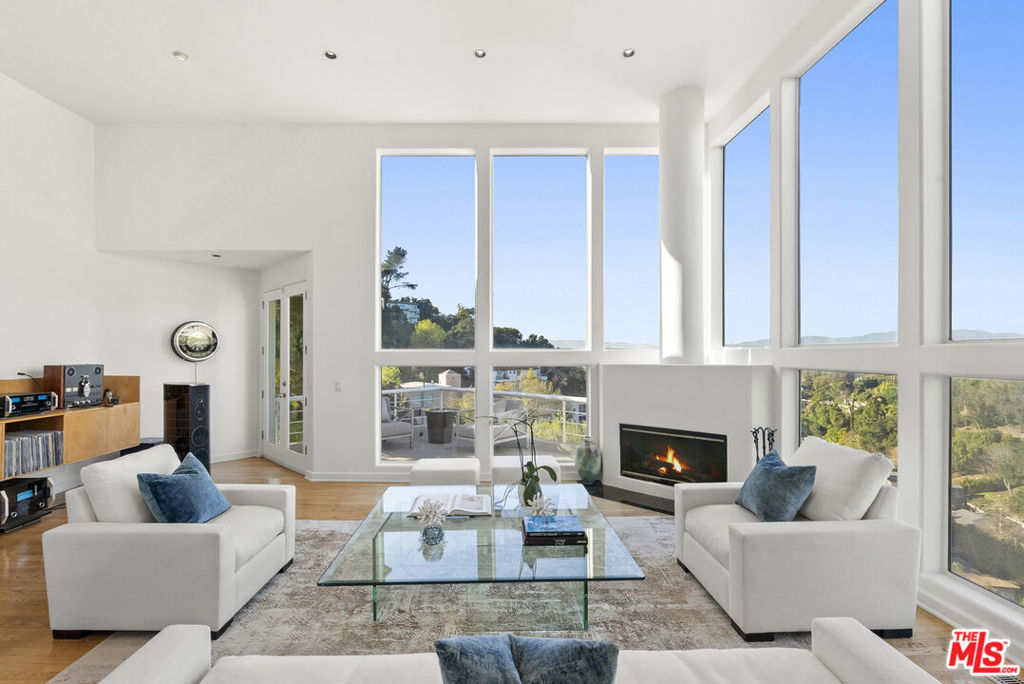 3670 Avenida Del Sol