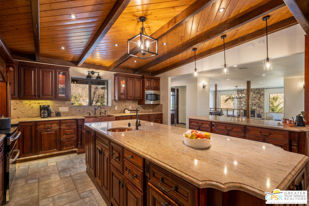 Country Club - Residential
