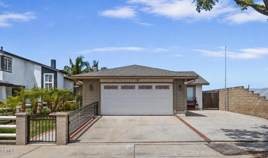 2221 Gershwin Place