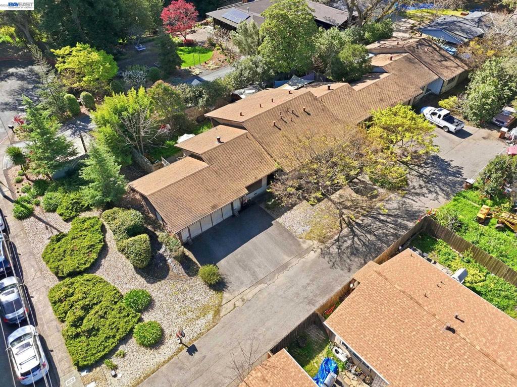 425 Coffield Ave