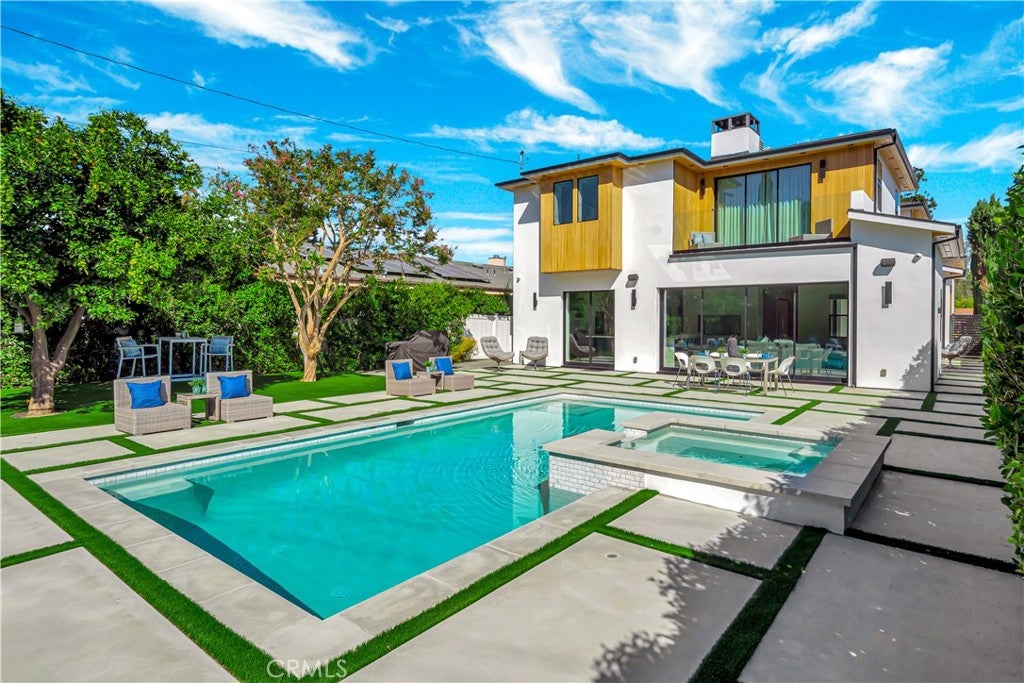 16706 Magnolia
