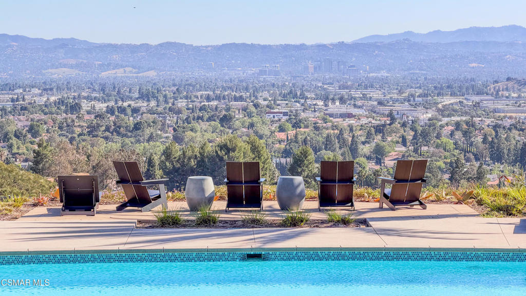 21242 W Wild Flower Way