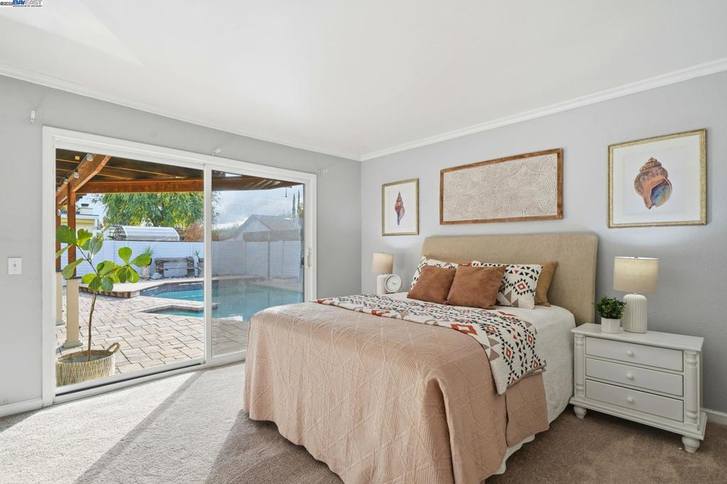 SUMMERSET - Residential