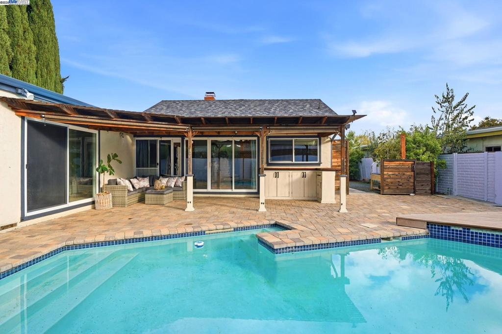 SUMMERSET - Residential