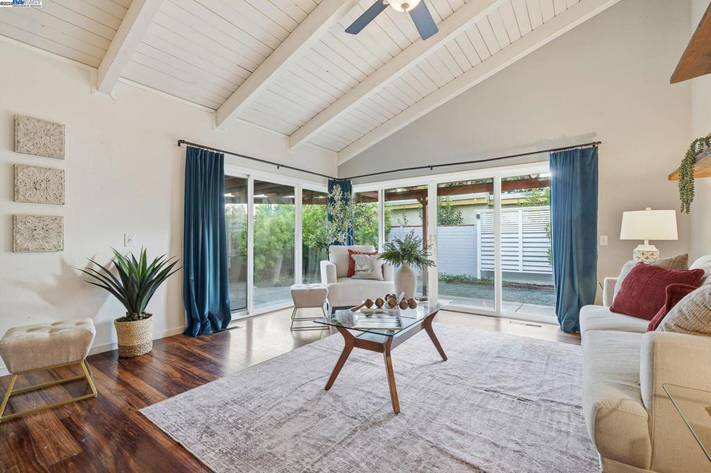 SUMMERSET - Residential