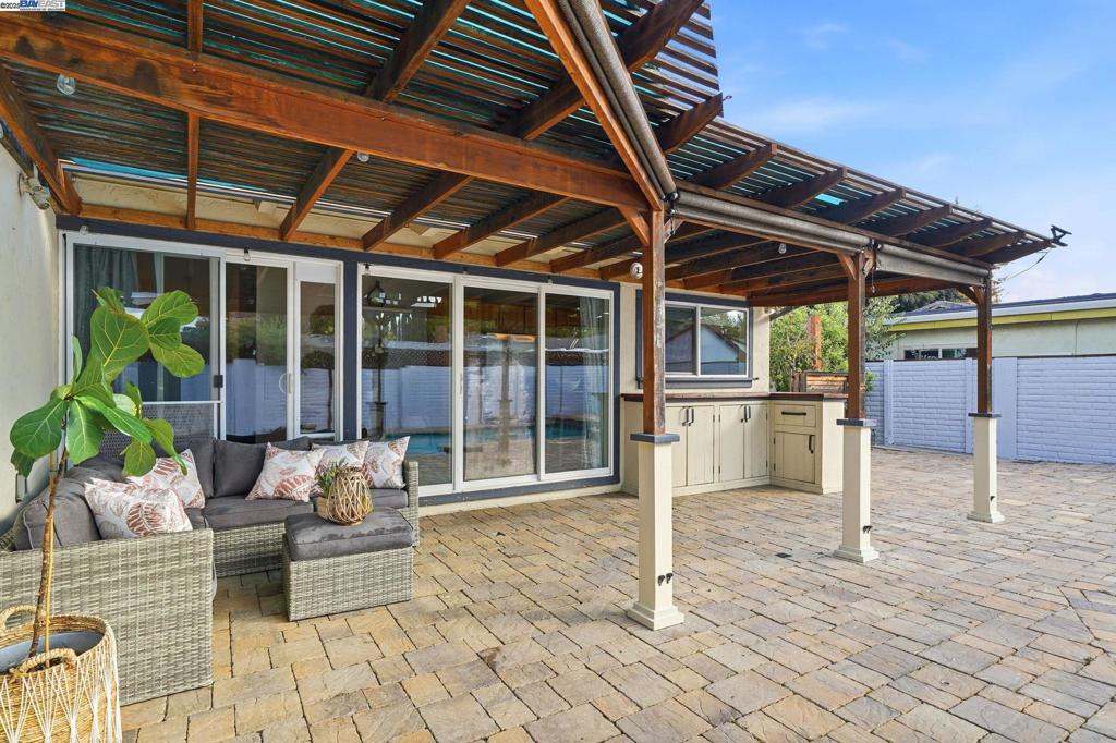 SUMMERSET - Residential