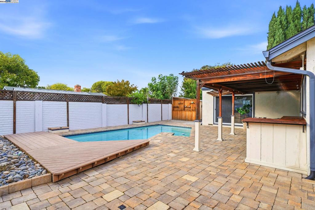 SUMMERSET - Residential