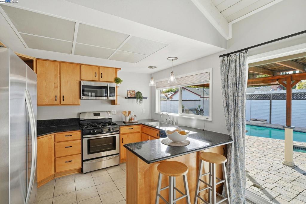 SUMMERSET - Residential