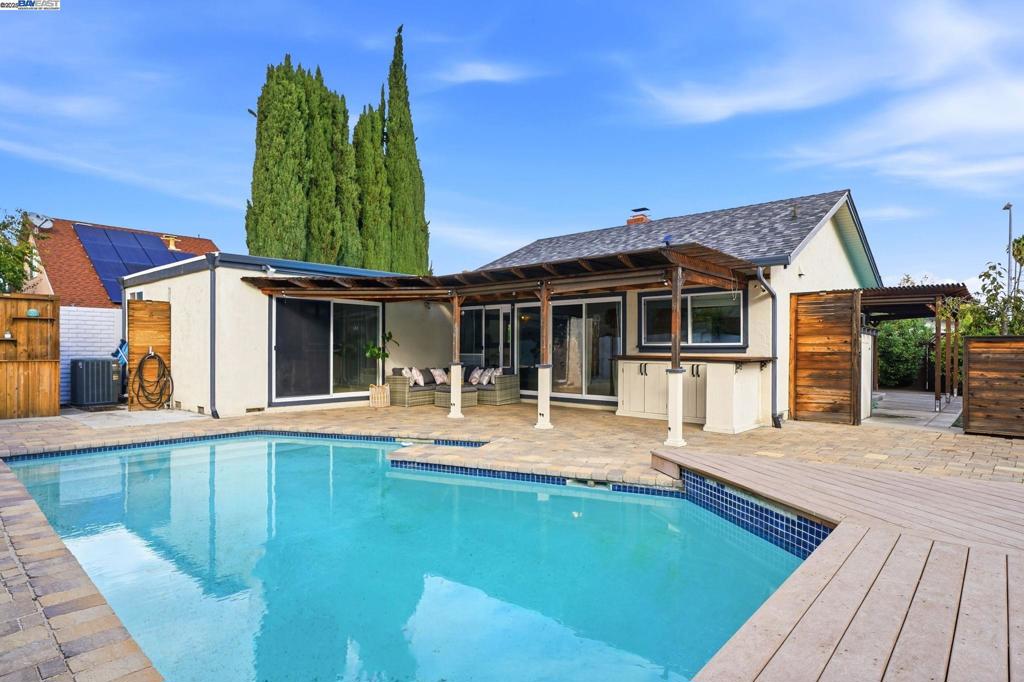 SUMMERSET - Residential