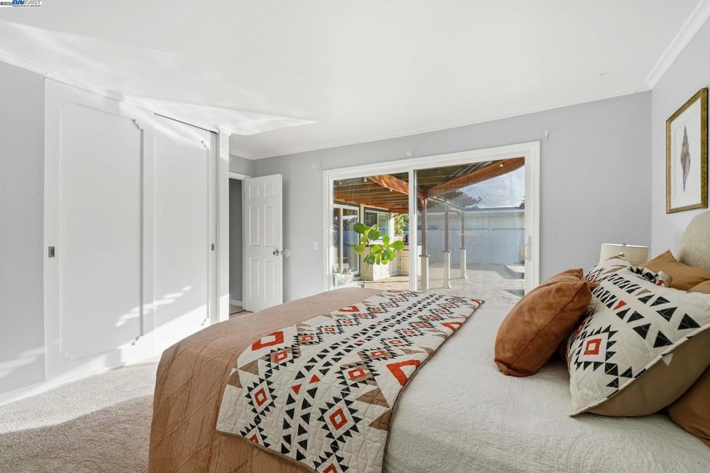 SUMMERSET - Residential