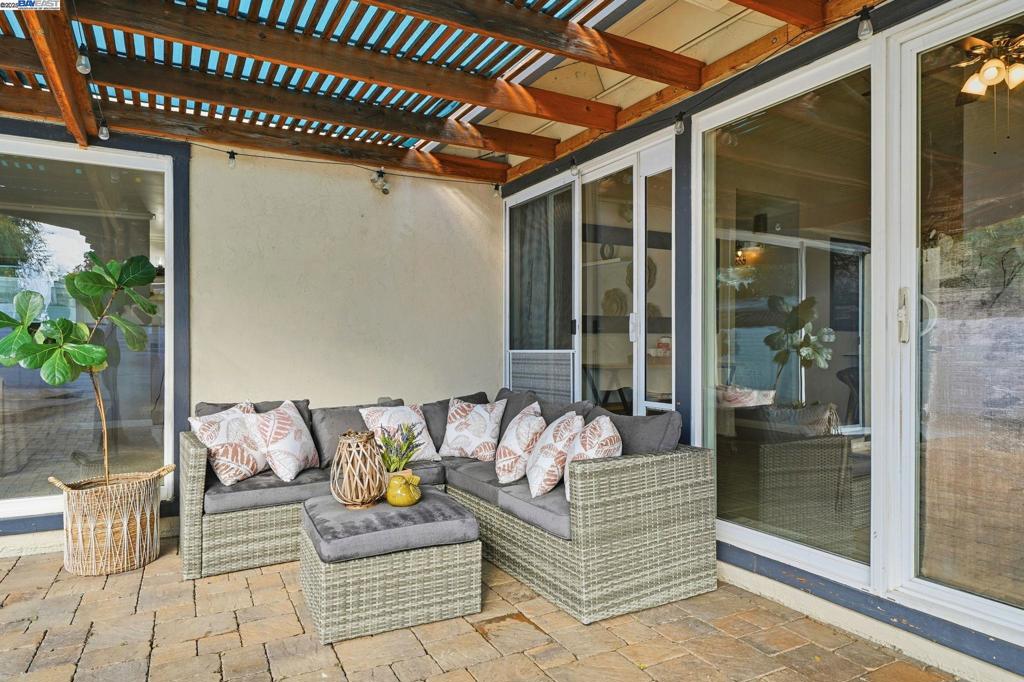 SUMMERSET - Residential