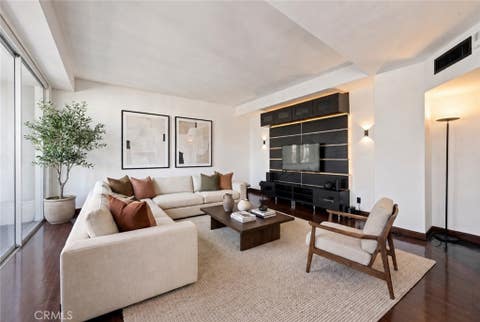 Photo of 7250 Franklin Avenue #804, Los Angeles, CA 90046 (MLS # SB26173202)