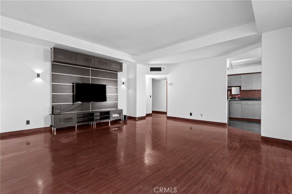 7250 Franklin Avenue 804
