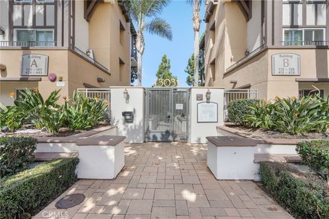 Photo of 13031 Villosa Place #422, Playa Vista, CA 90094 (MLS # SR26109359)