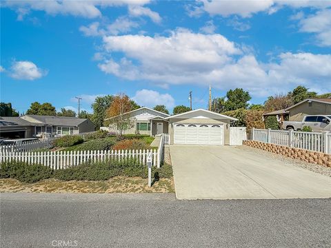 Photo of 51 Quinta Vista Dr, Thousand Oaks, CA 91362 (MLS # SR26058876)