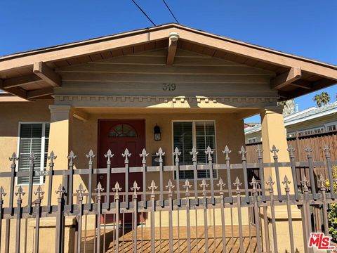 Photo of 319 N Coronado Street, Los Angeles, CA 90026 (MLS # 25607041)
