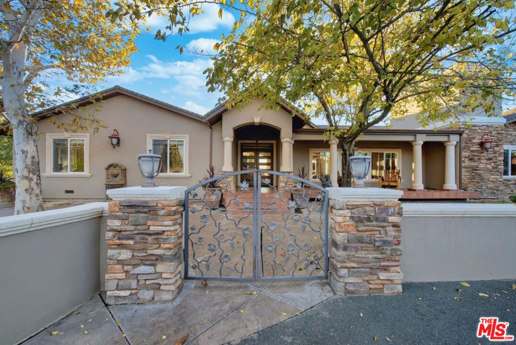 listing image 130727393611341619498
