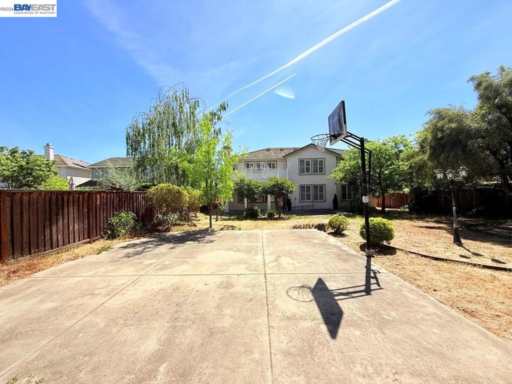 3329 Lair Way