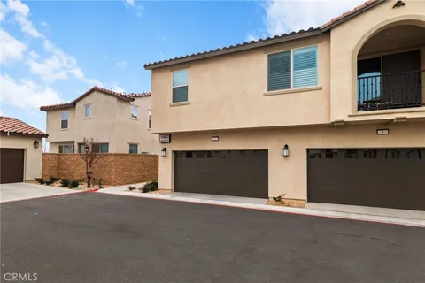 16667 Snowdrop Ln Unit 2, Fontana, CA 92336 - MLS#: CV26054063